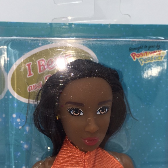 Fresh Dolls Tamra African American Black Posable Bendable Doll - Picture 2 of 11